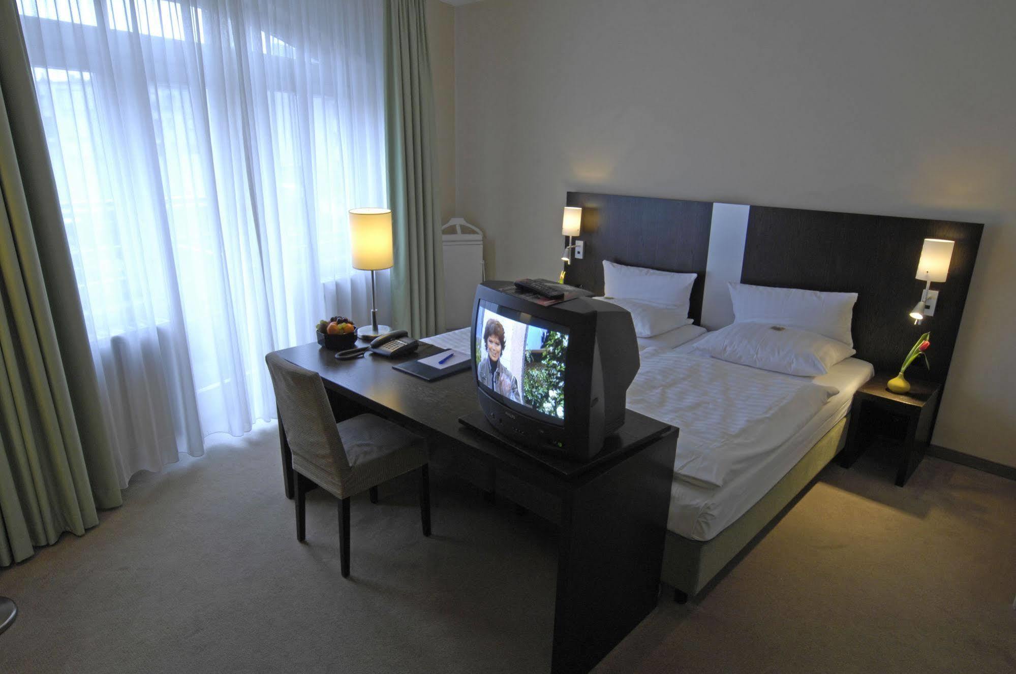 Astor & Aparthotel Köln Kültér fotó